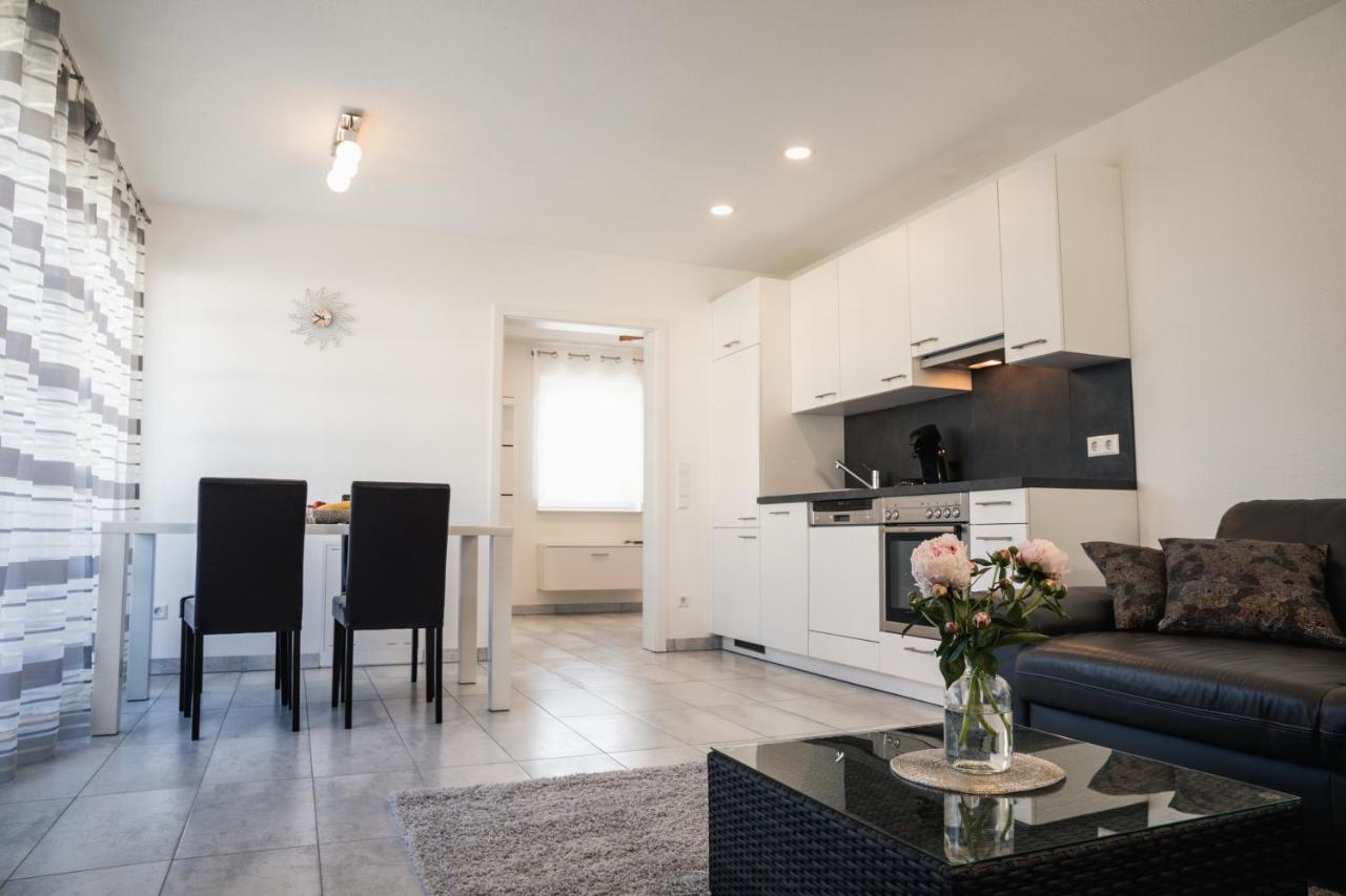 Apartment Am Zeppelin Hangar FDH